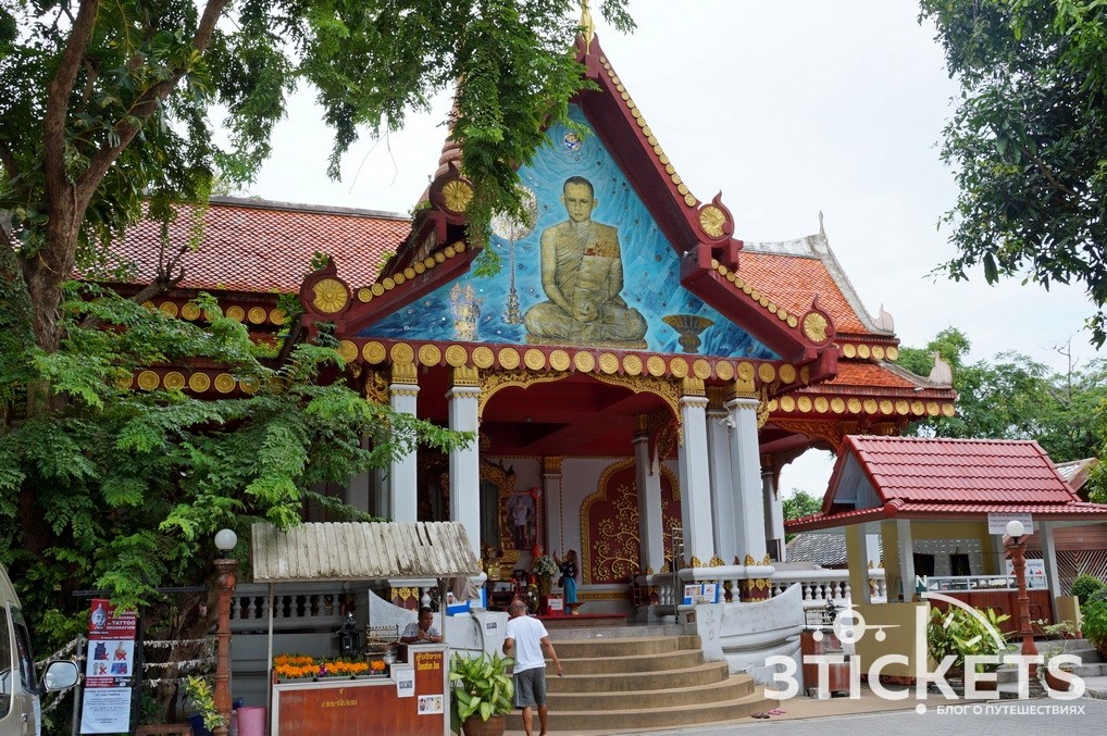 Храм с мумифицированным монахом Wat Khunaram на Самуи